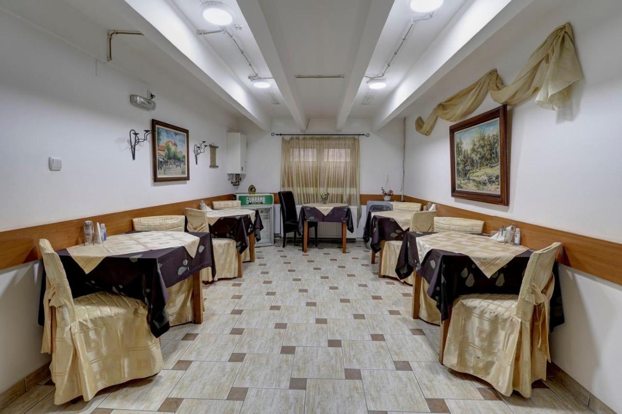 Hotel Perla Ldm Leskovac Leskovac  Bagian luar foto