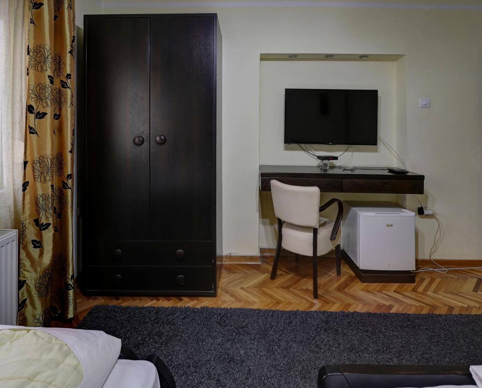 Hotel Perla Ldm Leskovac Leskovac  Bagian luar foto