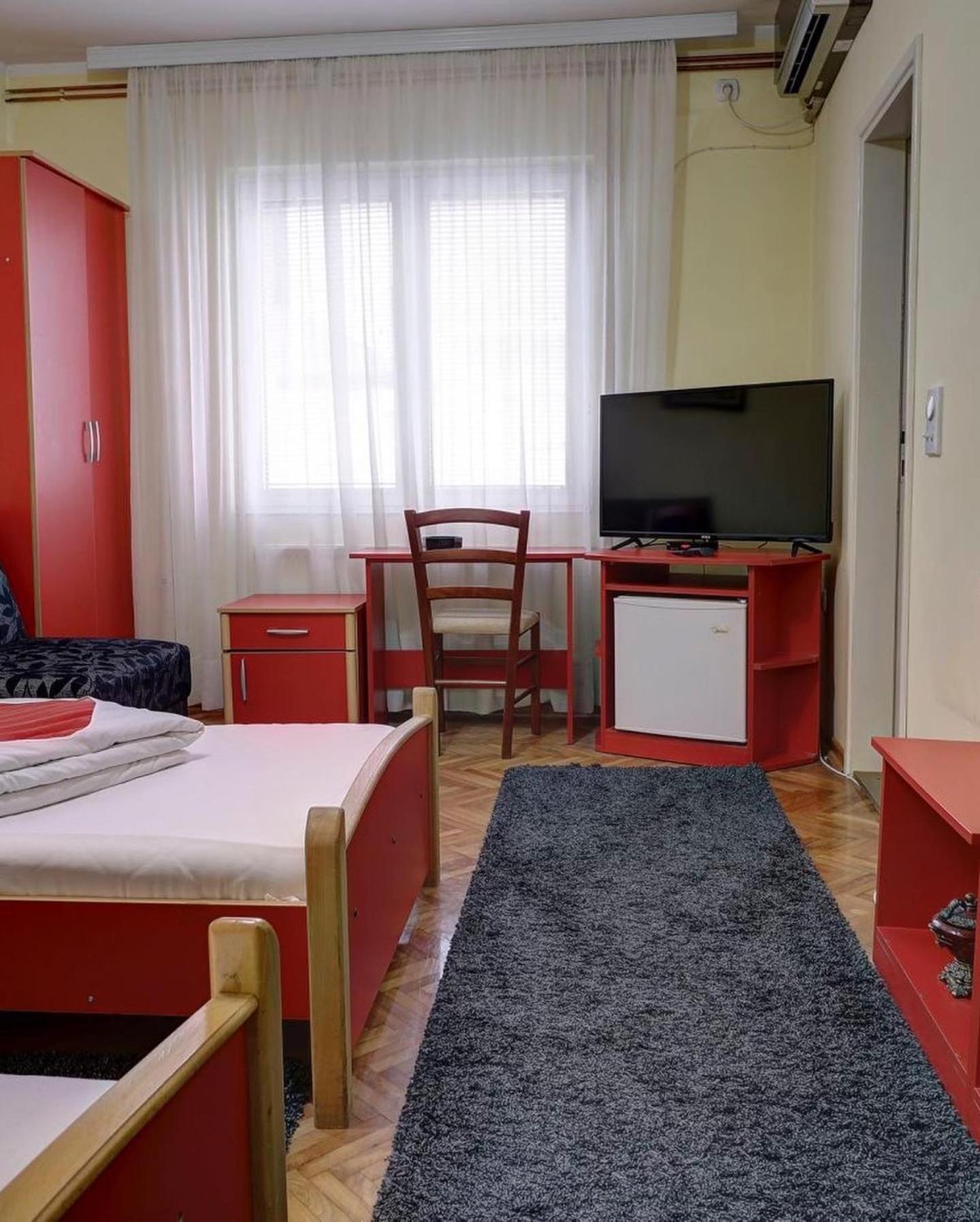 Hotel Perla Ldm Leskovac Leskovac  Bagian luar foto